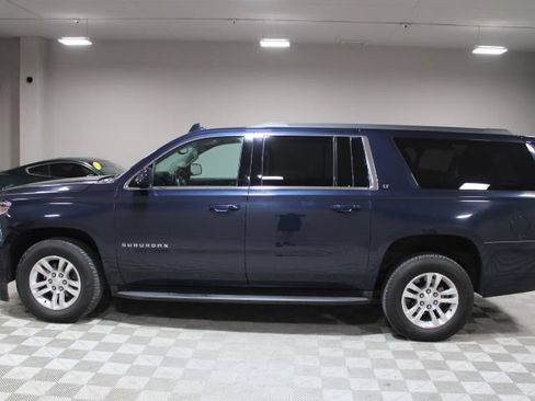 Used 2017 Chevrolet Suburban LT AWD/4WD image 6