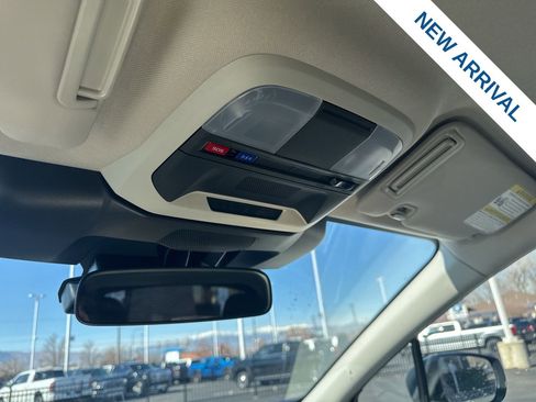 Used 2025 Subaru Crosstrek 2.0i Premium image 27