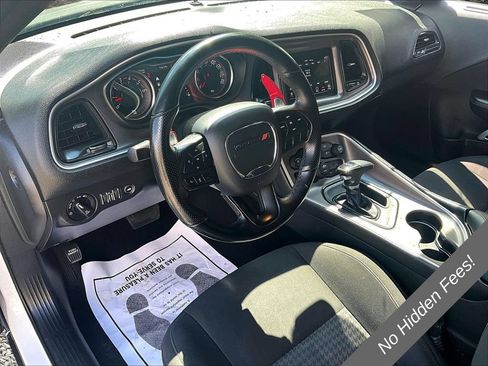 Used 2022 Dodge Challenger GT RWD image 11
