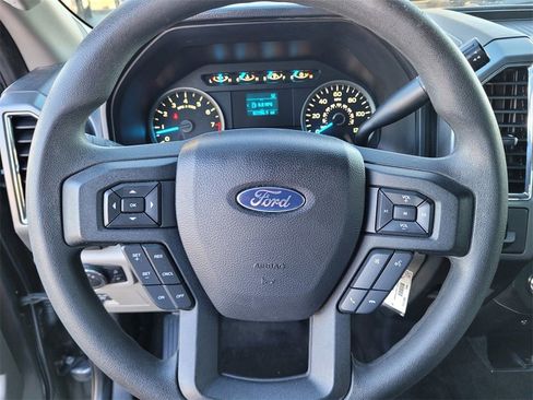 Used 2015 Ford F150 XLT image 21
