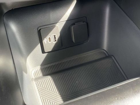 New 2026 Ford Explorer Active w/ Active Comfort Package image 19