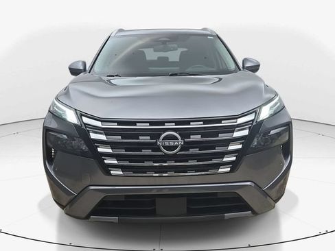 Used 2025 Nissan Rogue SL FWD image 12