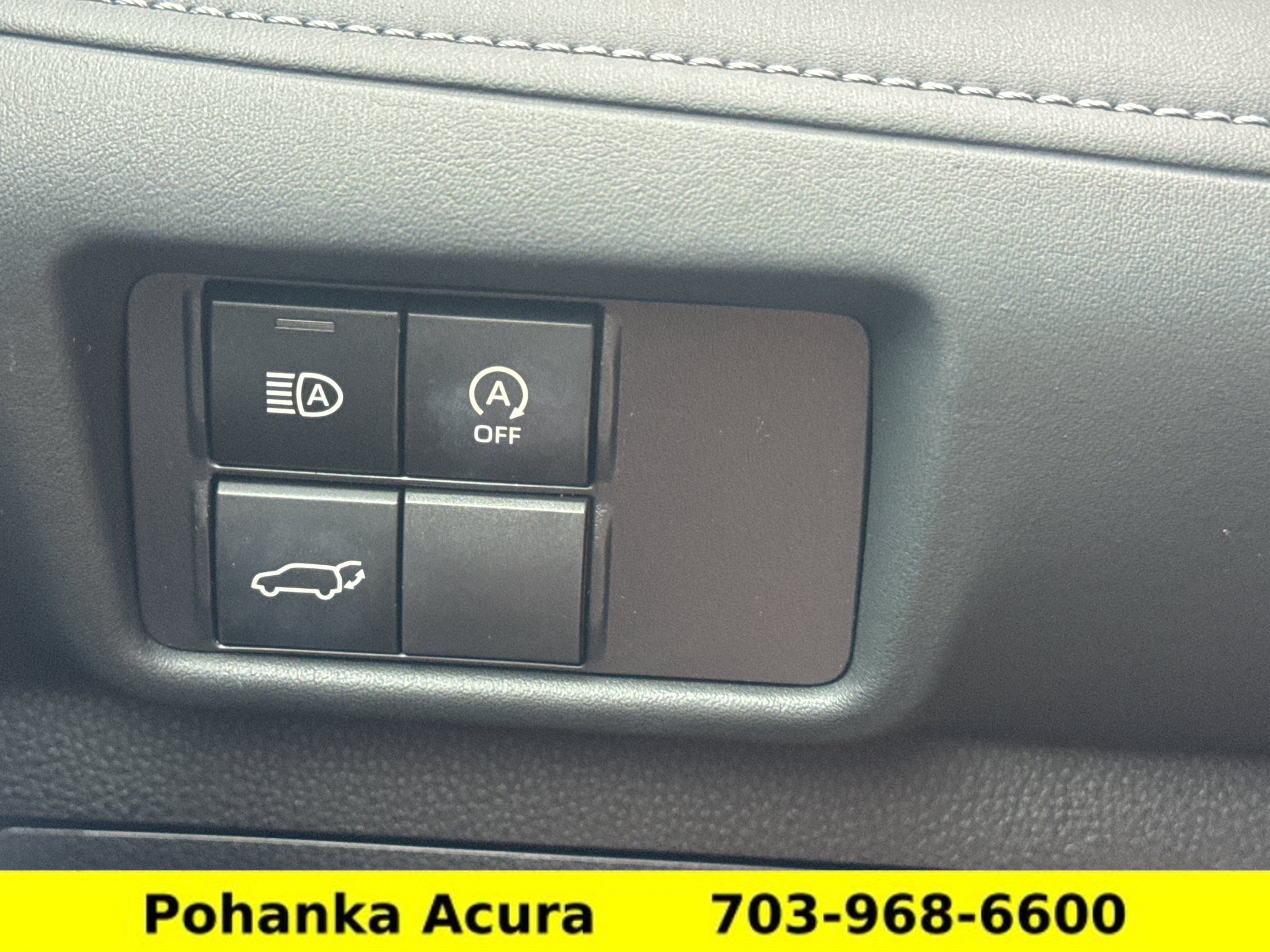 Used 2024 Toyota Highlander XLE AWD/4WD image 15