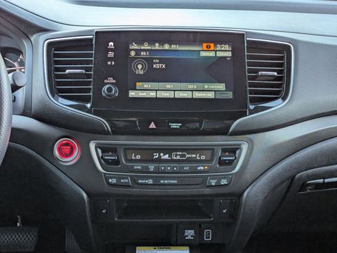 Used 2022 Honda Passport TrailSport image 18