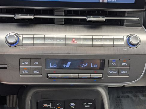 Certified 2025 Hyundai Kona SEL AWD/4WD image 26