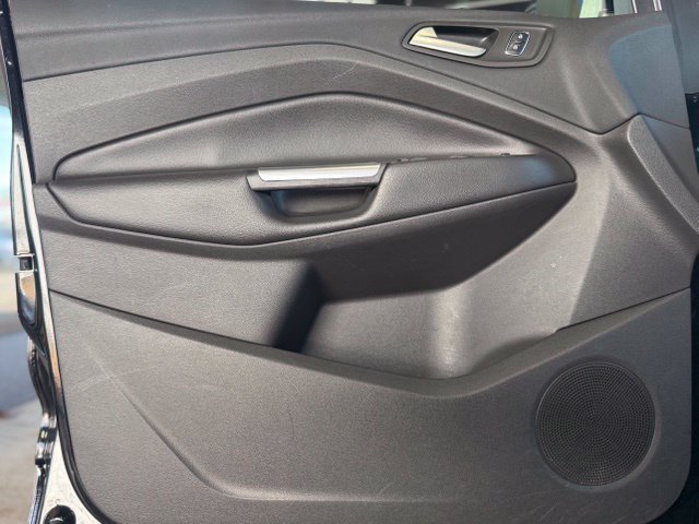 Used 2017 Ford Escape SE AWD/4WD image 12
