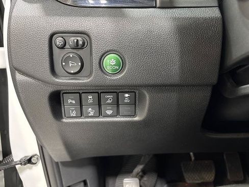 Used 2025 Honda Ridgeline Black Edition image 16