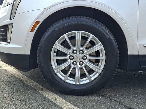 Used 2017 Cadillac XT5 FWD image 8