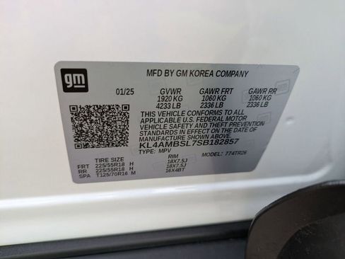 Used 2025 Buick Encore GX Preferred FWD image 31