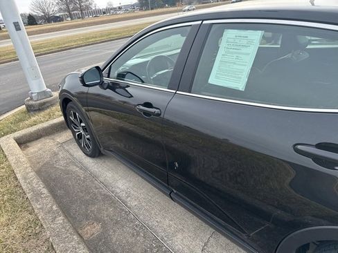 Used 2024 Toyota Crown XLE image 30