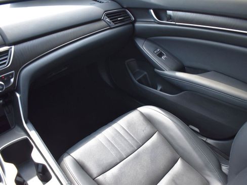 Used 2022 Honda Accord Touring image 20