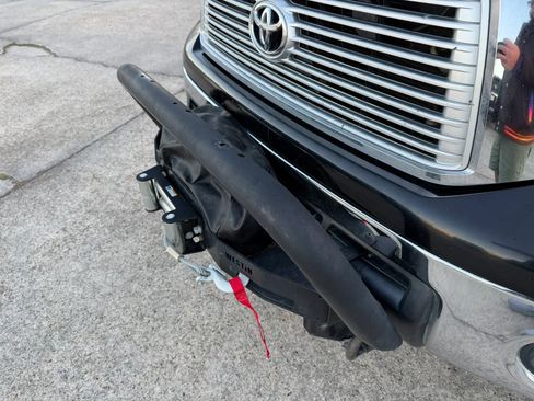 Used 2012 Toyota Tundra Limited image 10
