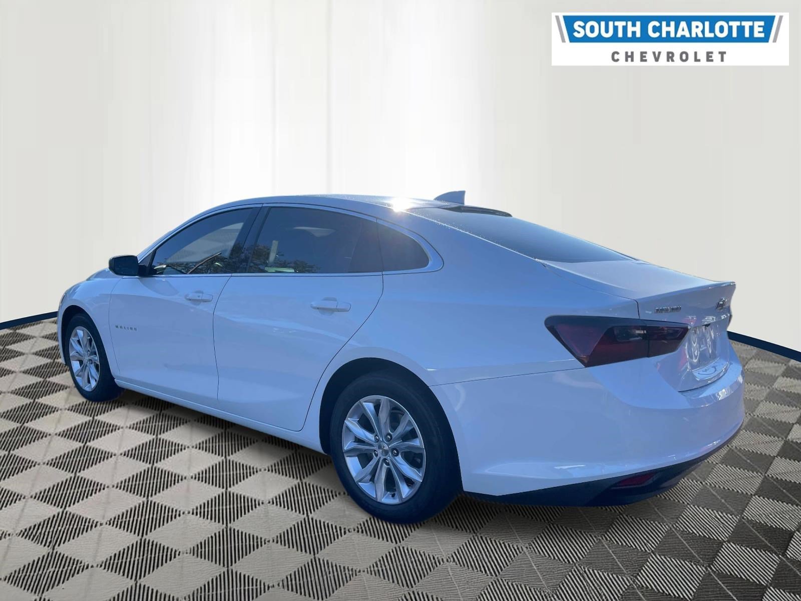 Used 2023 Chevrolet Malibu LT FWD image 6