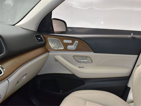 Used 2022 Mercedes-Benz GLE 350 w/ AMG Line Exterior image 23