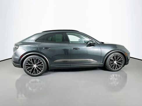 Used 2024 Porsche Macan 4 Electric image 8