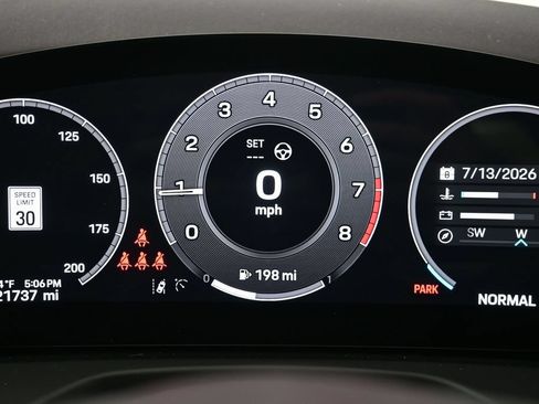 Certified 2024 Porsche Panamera image 26