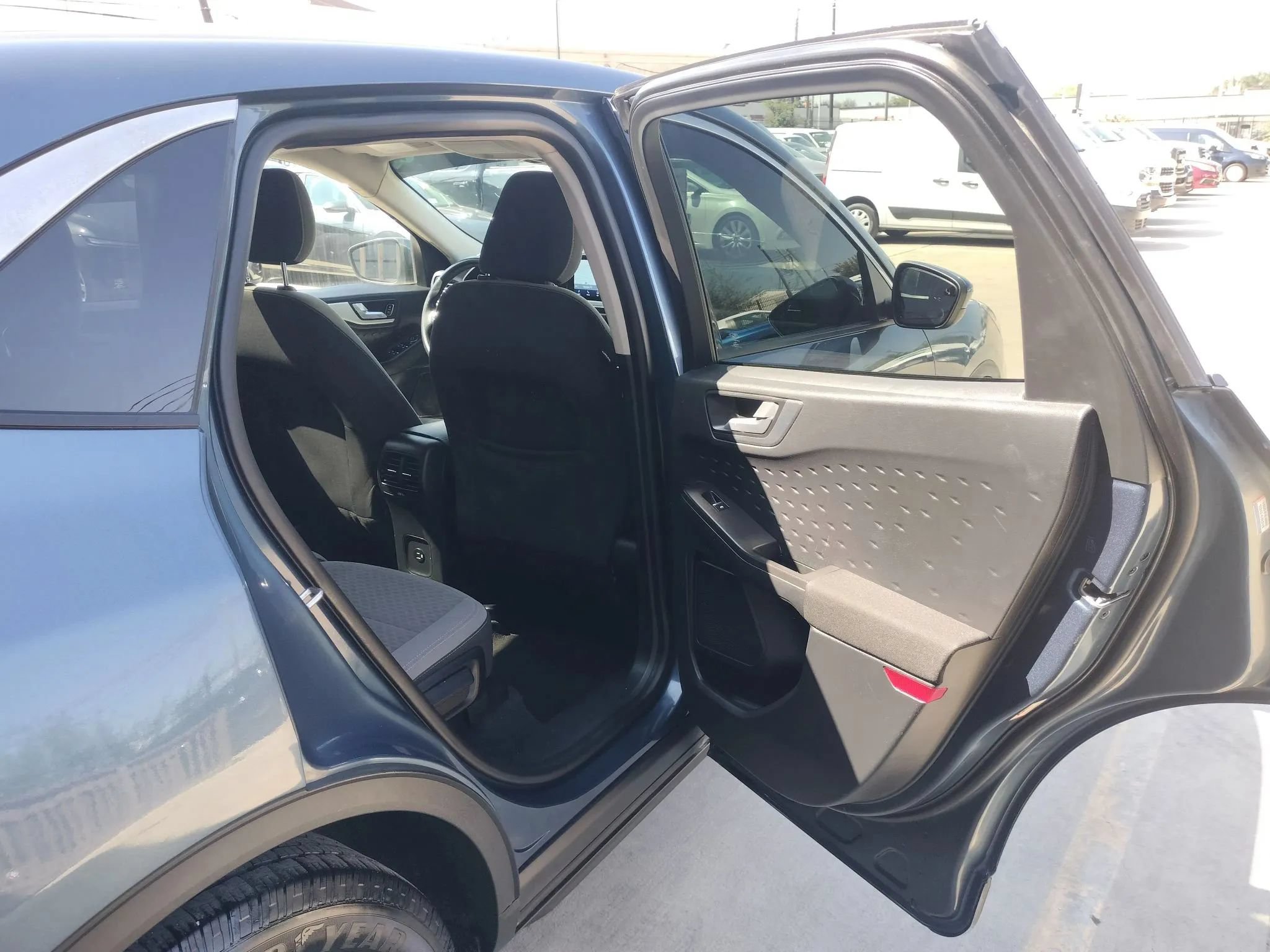 Used 2020 Ford Escape SE FWD image 33