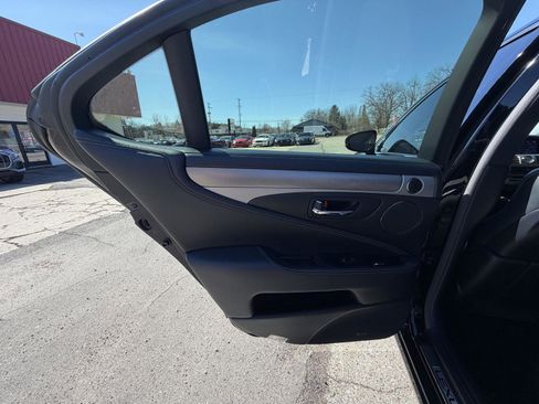 Used 2015 Lexus LS 460 AWD w/ F Sport Package image 23