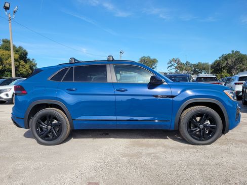 New 2026 Volkswagen Atlas Cross Sport SEL R-Line image 5