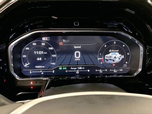 Used 2024 GMC Sierra 1500 Elevation image 25