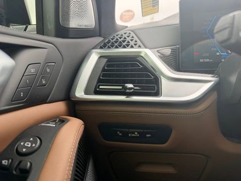 Used 2025 BMW X5 M Competition w/ Executive Package image 22