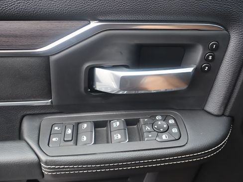 New 2026 RAM 2500 Laramie AWD/4WD image 23