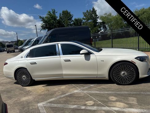 Used 2023 Mercedes-Benz Maybach S 680 4MATIC image 3