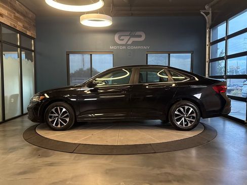 Used 2024 Volkswagen Jetta S FWD image 6