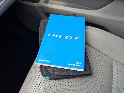Used 2018 Honda Pilot Elite image 29