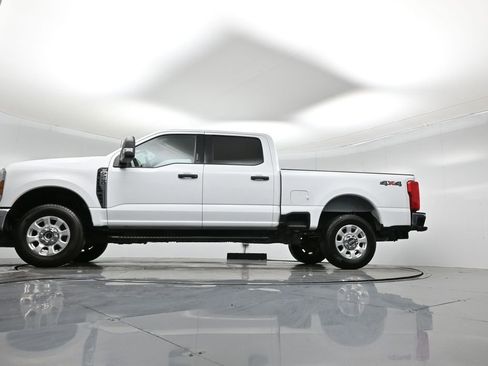 Certified 2024 Ford F250 XLT image 8