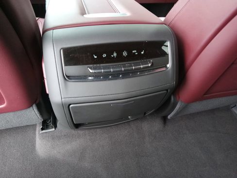 Used 2025 Cadillac Escalade Sport w/ LPO, ONYX Package image 24