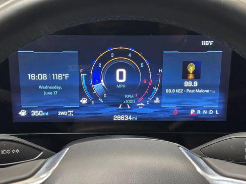 Used 2025 Chevrolet Equinox LT AWD/4WD image 40