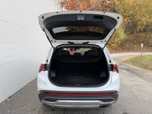 Certified 2022 Hyundai Santa Fe SEL w/ Cargo Package image 17