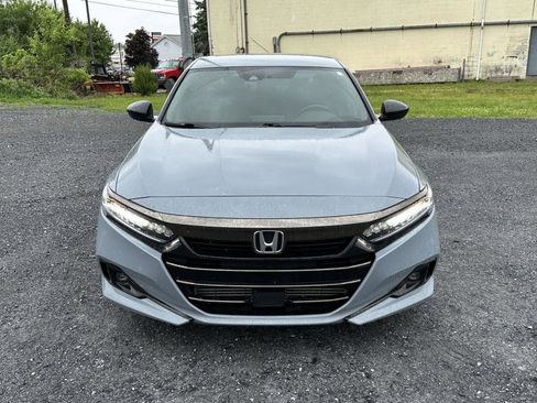 Used 2022 Honda Accord Sport image 3