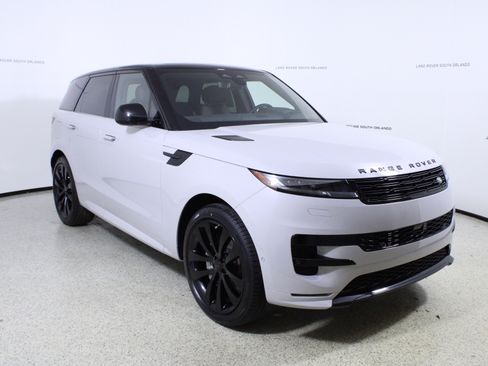 New 2026 Land Rover Range Rover Sport Dynamic SE AWD/4WD image 3
