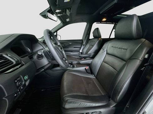 Used 2022 Honda Pilot Black Edition image 12