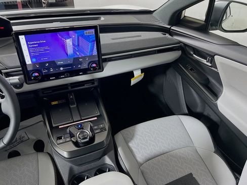 New 2026 Subaru Solterra Premium image 18