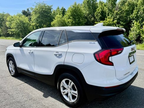 Used 2018 GMC Terrain SLE FWD image 3