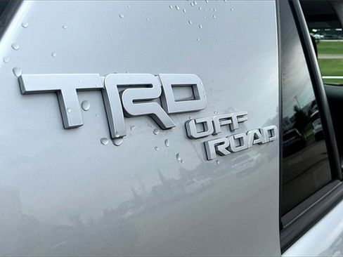 Used 2024 Toyota 4Runner TRD Off-Road image 8
