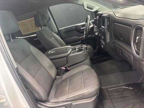 Used 2020 Chevrolet Silverado 1500 LT AWD/4WD image 12