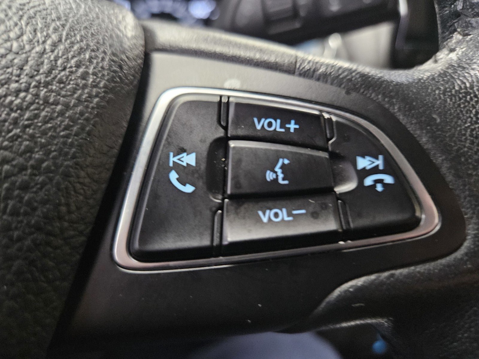 Used 2018 Ford EcoSport SE FWD image 25