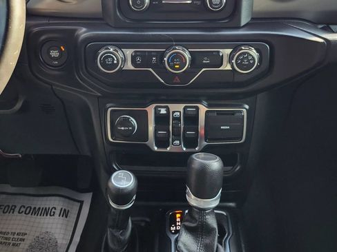 Used 2020 Jeep Gladiator Sport w/ Quick Order Package 24S AWD/4WD image 29