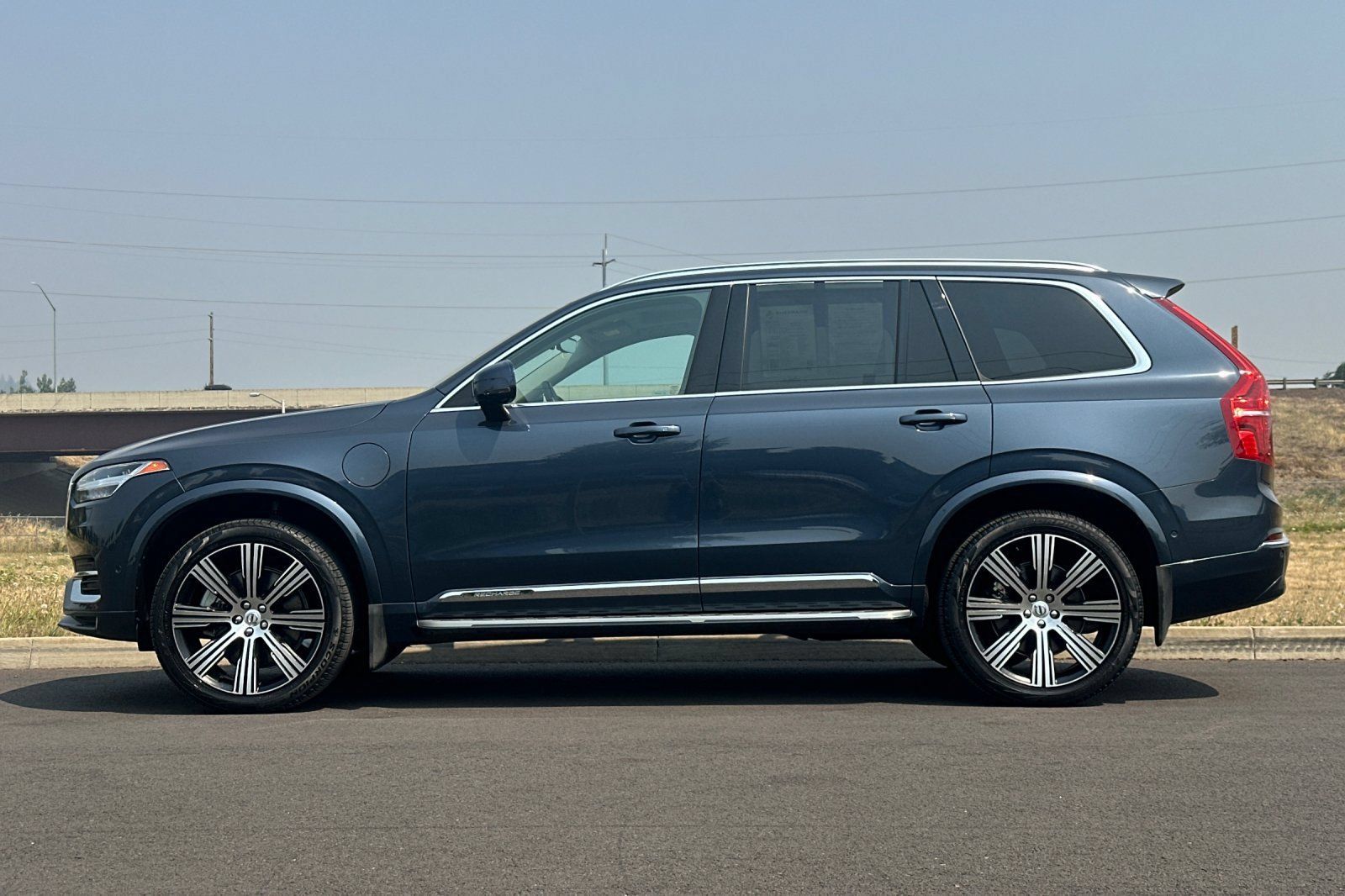 Used 2023 Volvo XC90 T8 Plus AWD/4WD image 6