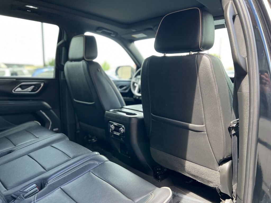 Used 2023 GMC Yukon SLT w/ Max Trailering Package AWD/4WD image 28