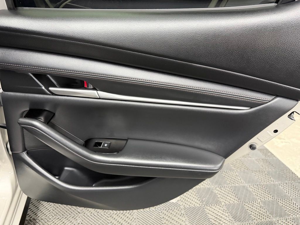 Used 2025 MAZDA MAZDA3 s Sport FWD image 47