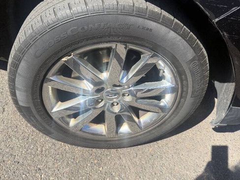 Used 2013 Ford Edge SEL AWD/4WD image 16