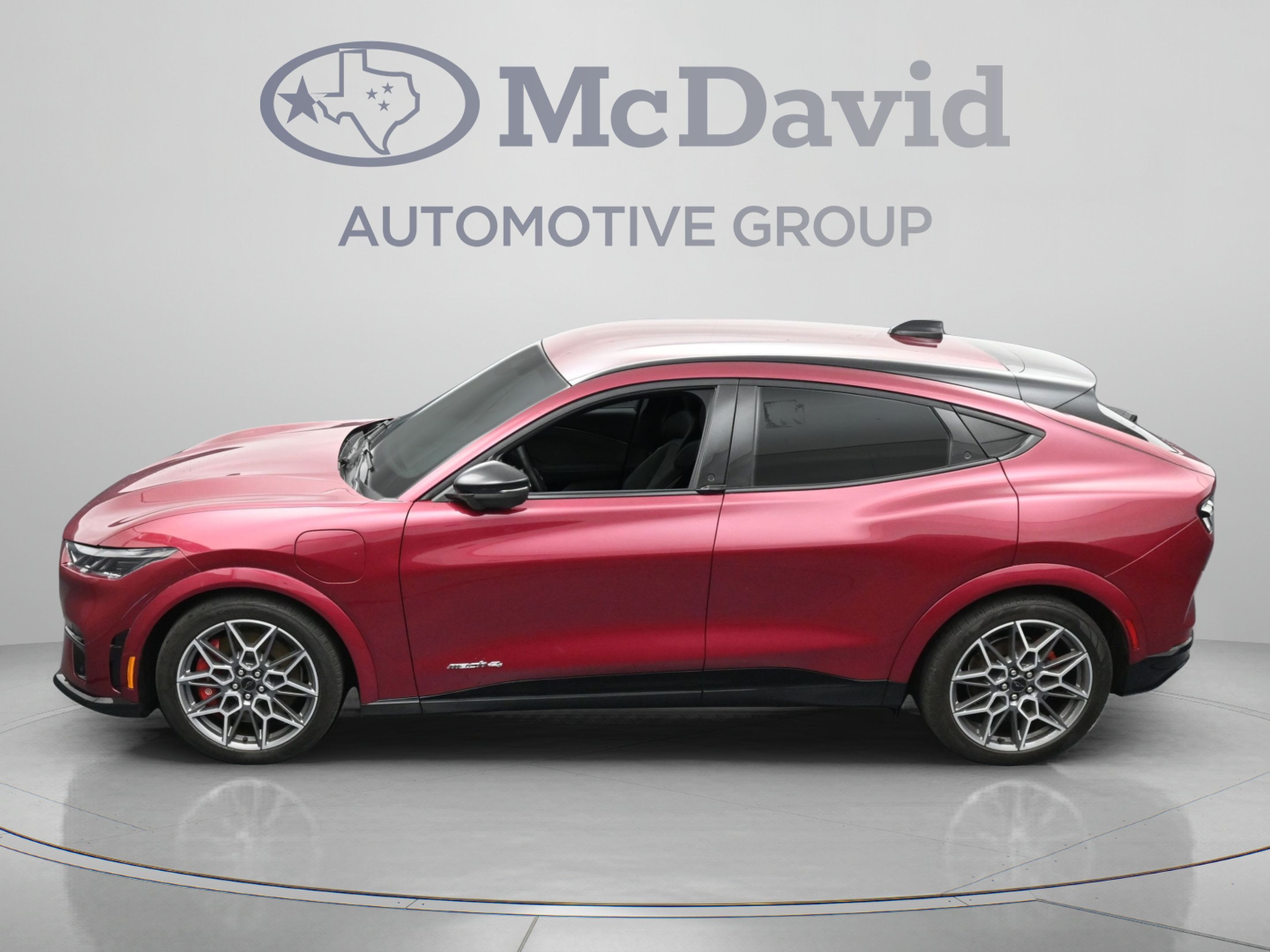 Used 2025 Ford Mustang Mach-E GT AWD/4WD image 36