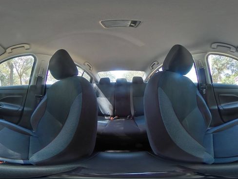 Used 2025 Nissan Versa SV FWD image 36