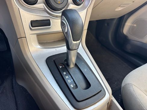 Used 2016 Ford Fiesta SE image 10