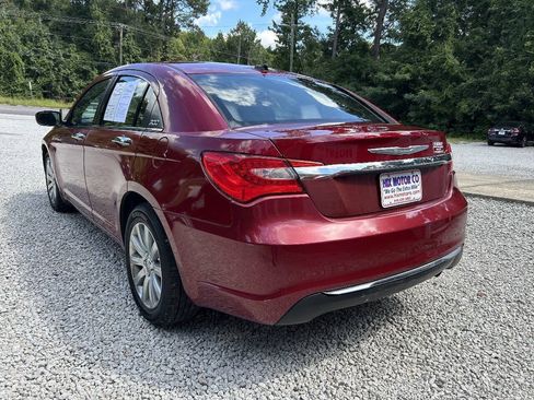 Used 2013 Chrysler 200 Touring FWD image 3